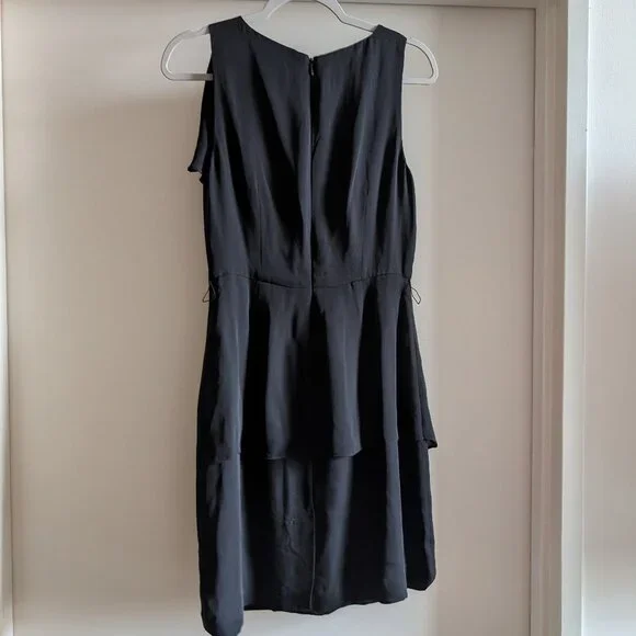 Silk BCBG Maxazria black dress size 6 - Picture 2 of 15